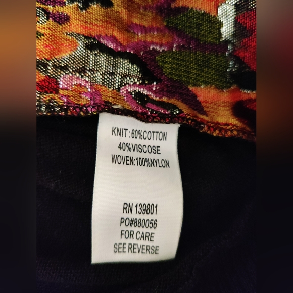 Shiny Metallic Lamé Floral Print Top - Picture 6 of 7